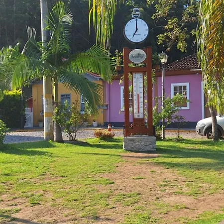Chales Metanoia Sao Pedro da Serra  Quarto foto